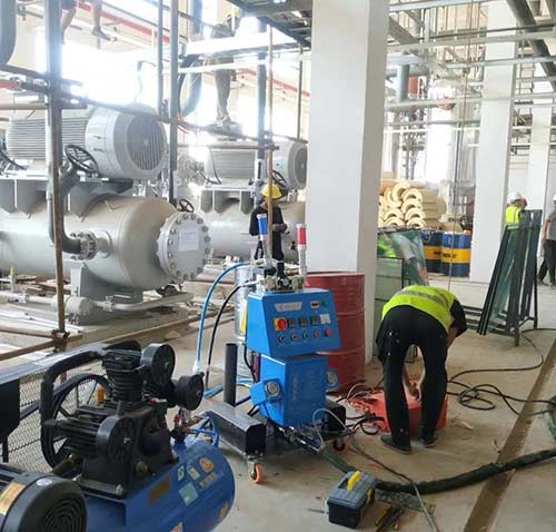 澆注聚氨酯設備 河北聚氨酯噴涂機(圖2) Q2600D瓦殼管殼澆注聚氨酯設備