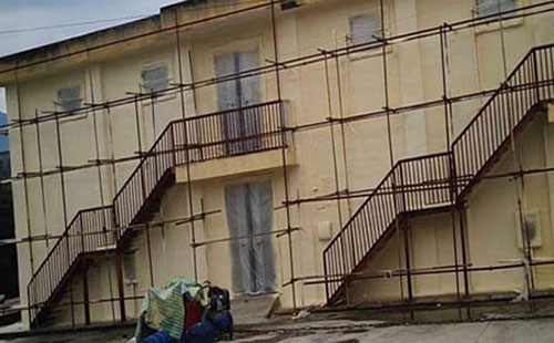 外墻保溫層怎么做 現(xiàn)場發(fā)泡聚氨酯噴涂機(jī)(圖3) 外墻保溫層現(xiàn)場發(fā)泡聚氨酯噴涂案例